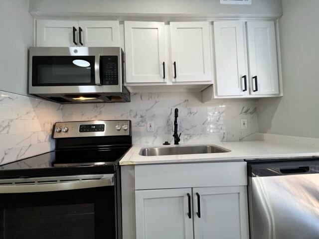 Building Photo - 2807 Bachman Dr