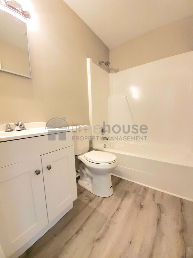 Foto del edificio - 9117 Chesapeake Blvd