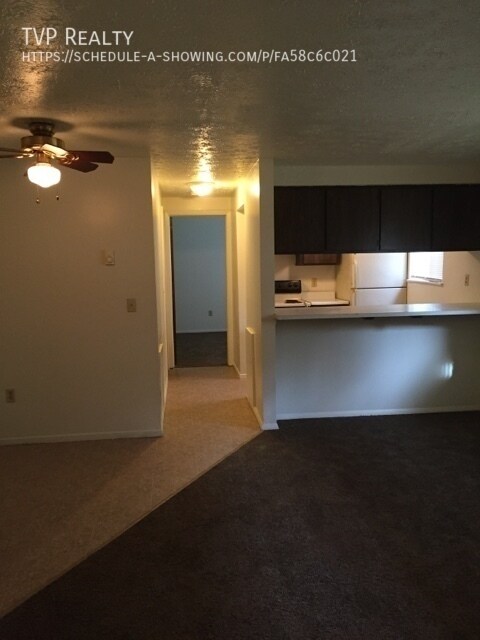 Foto del edificio - 123 Fox Hill Ln
