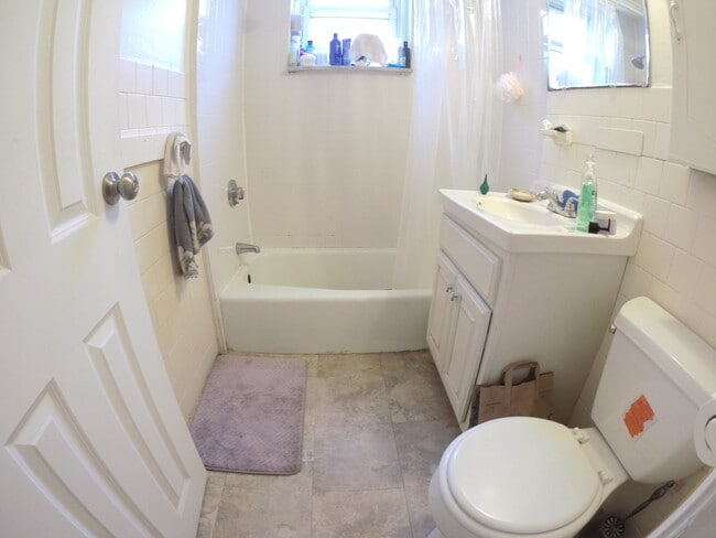 Photo - 241 Freeman St Apartment