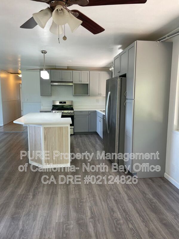 Foto del edificio - 875 Watson Rd
