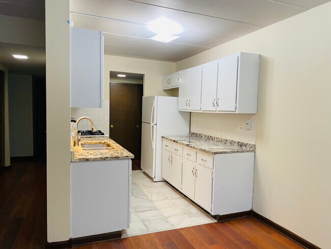 Foto del edificio - 5S040 Pebblewood Ln