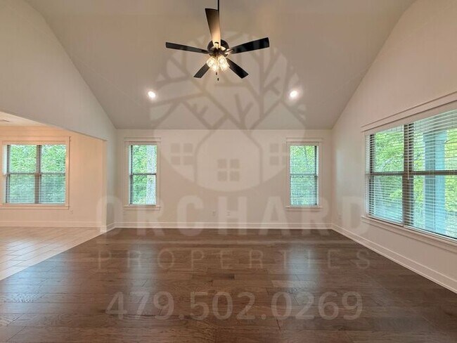 Foto del edificio - Bella Vista Single-Family Home- 2 Bed/ 2 Bath with Hobby Room- Beautiful Chase Plan
