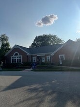 Building Photo - 1006 Butternut Ln