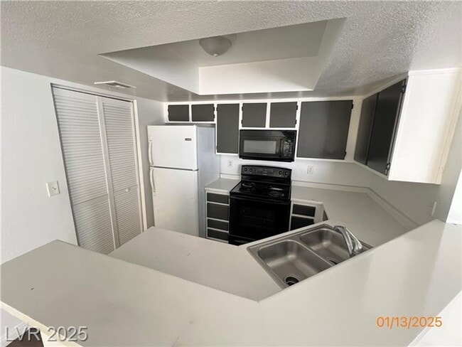 Building Photo - 8600 W Charleston Blvd