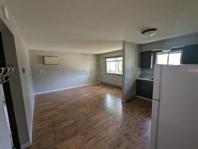 Building Photo - 130 2nd Ave