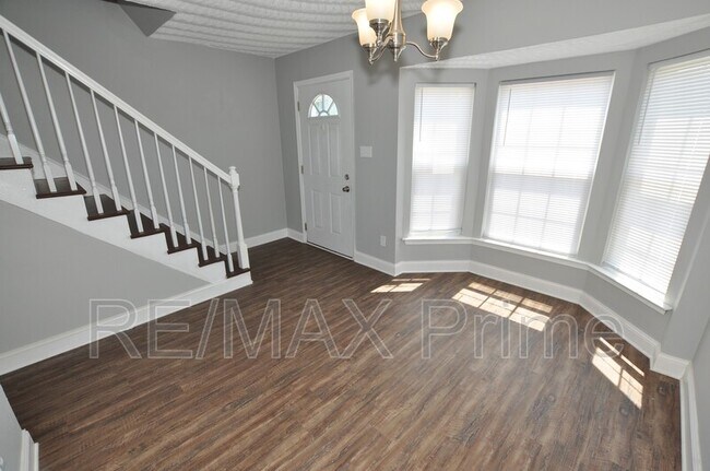 Building Photo - 520 Harbour N Dr