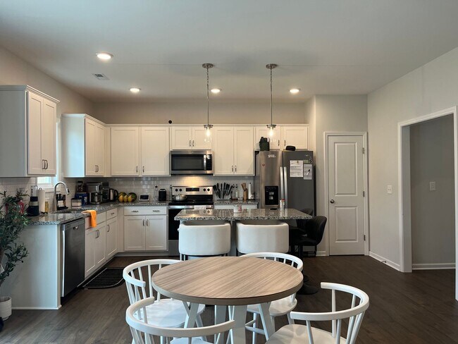 Foto del edificio - Lovely Energy Efficient Home In Smithfield...
