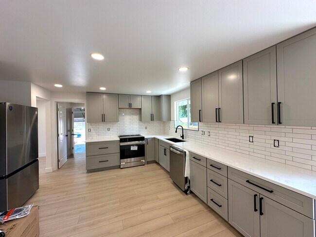 Foto del edificio - 8617 NW 4th Ave