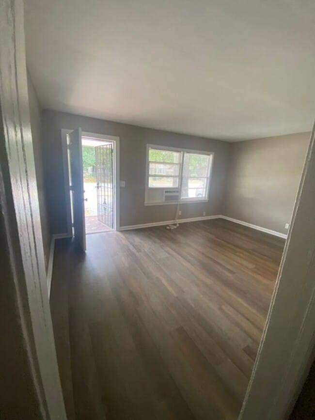Foto del edificio - Rigdon Rd 1056**Dale