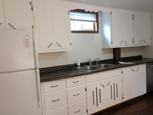 Foto del edificio - Neat and Clean 3 bedroom Duplex
