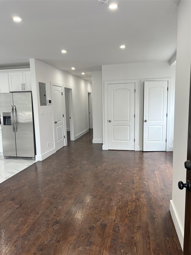 Building Photo - 314 S 9th Ave