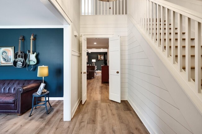 Photo - 7691 McHenry Cir N House