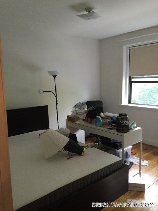 Building Photo - 27 Egremont Rd