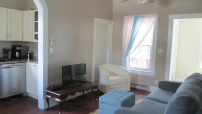 living room - 67 Market St