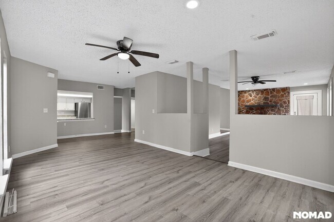 Building Photo - 17805 Villa Way Dr