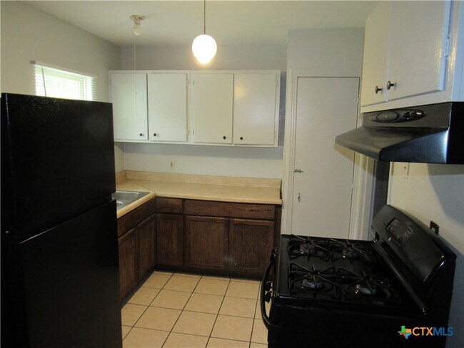 Foto del edificio - 1701 Elkins Ave
