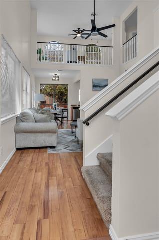 Building Photo - 903 Azalia Dr