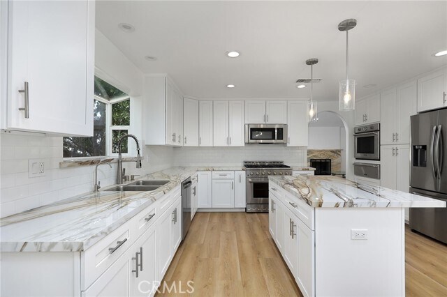 Foto del edificio - 5794 Fairhaven Ave
