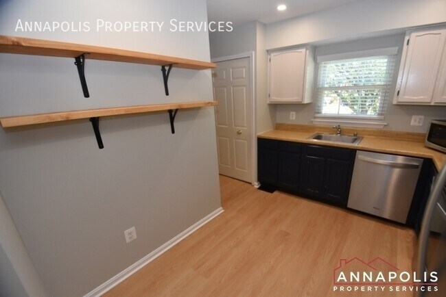 Foto del edificio - 17 Mooring Point Ct