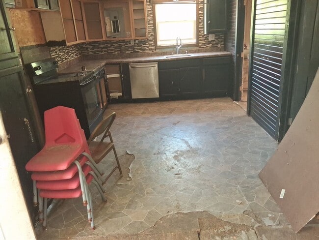 Building Photo - Now Available!  - $590 Month / $900 Down