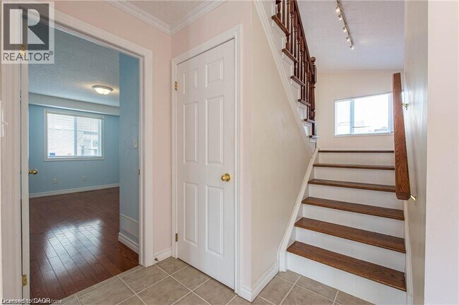 Building Photo - 507 American Beech Ave