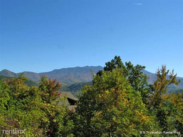 Foto del edificio - 553 Greystone Heights Rd
