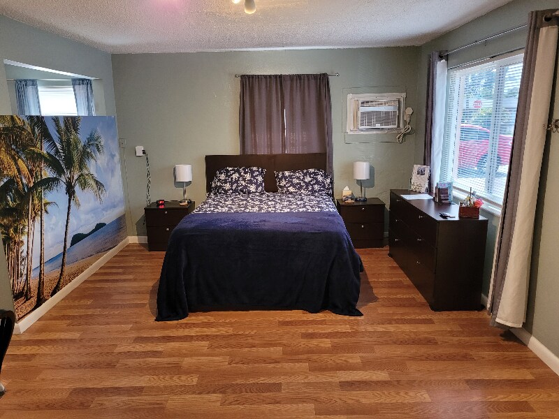 Foto principal - 129 SE 2nd Terrace