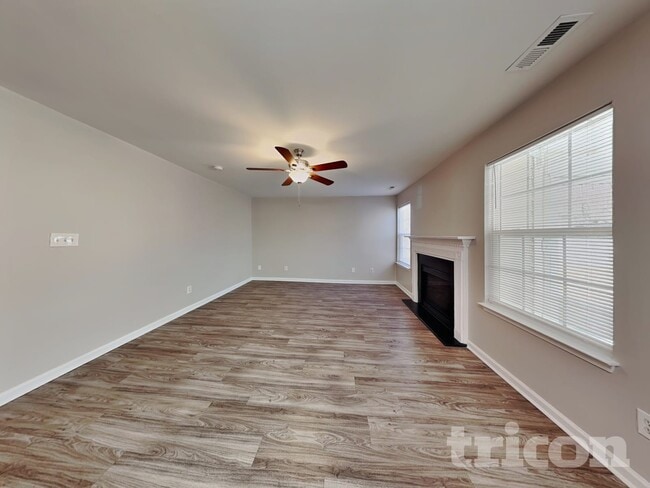 Foto del edificio - 3673 Watkins Ridge Ct