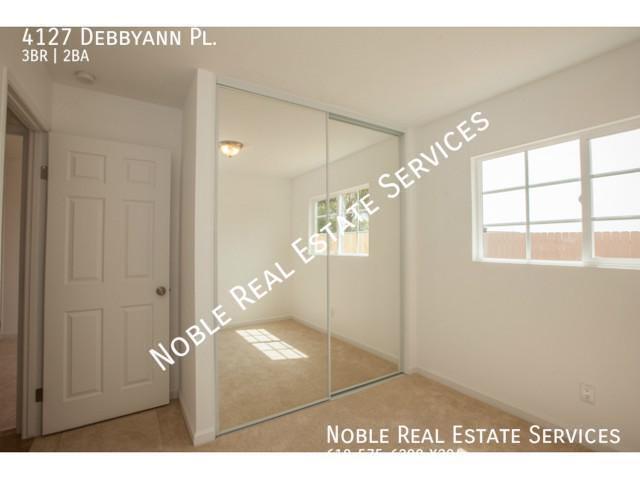 Foto del edificio - 4127 Debbyann Pl