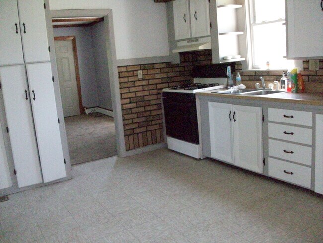 Building Photo - Winslow - 3 Bedroom Home for Rent