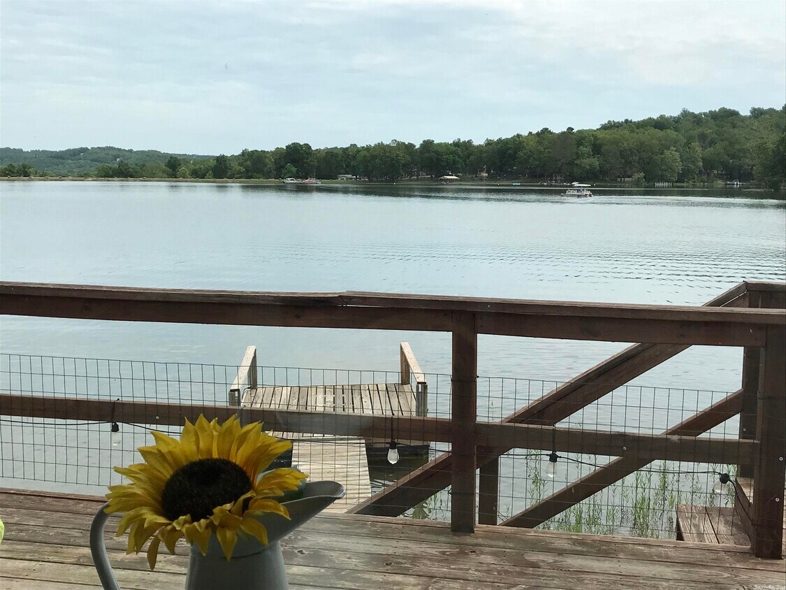 14 W Lake Estates Cir, Cherokee Village, AR 72529 House Rental in