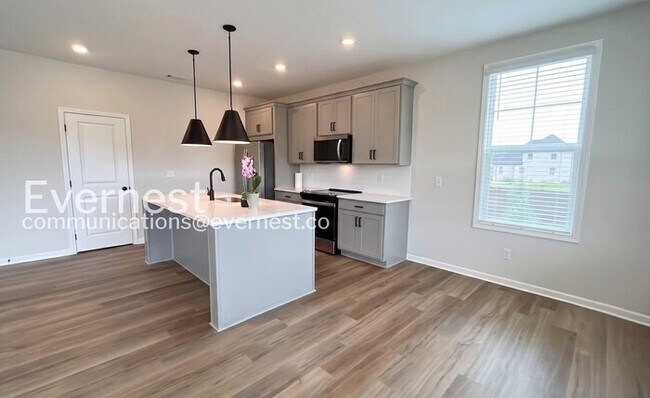Foto del edificio - 7726 Mistflower Cir
