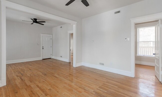 Building Photo - 1325 N Homan Ave