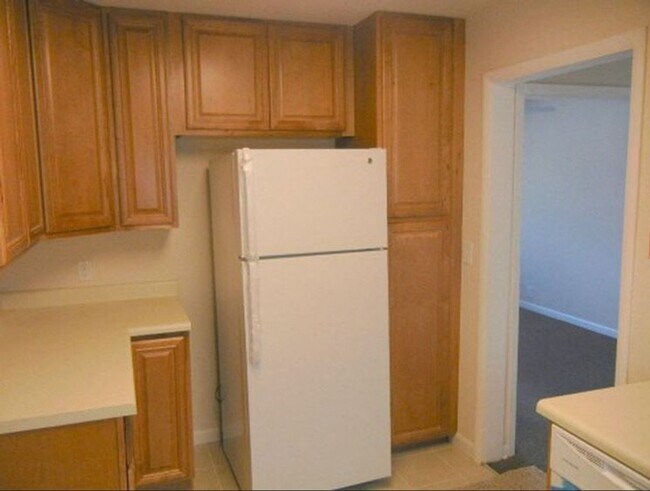 Foto del edificio - Spacious 2 Bed 1 Bath Home with Large Lot ...