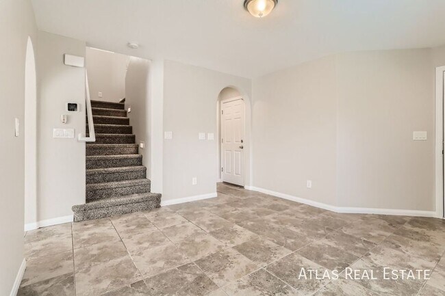 Foto del edificio - 7923 Carmel Heights Ave