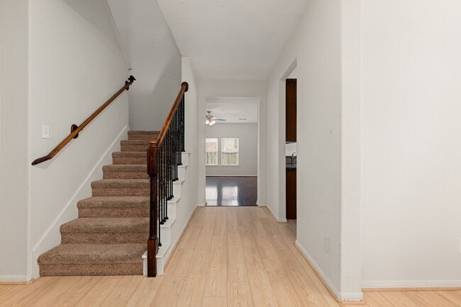 Foto del edificio - 21426 Venture Park Dr