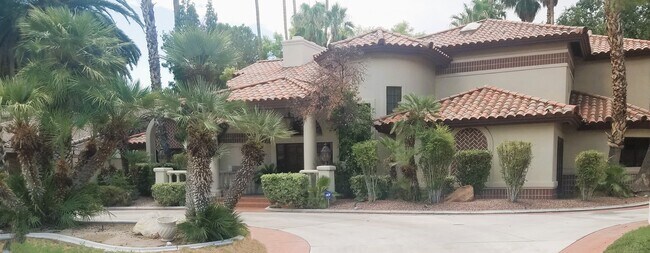 Foto del edificio - 2313 Wimbledon Dr
