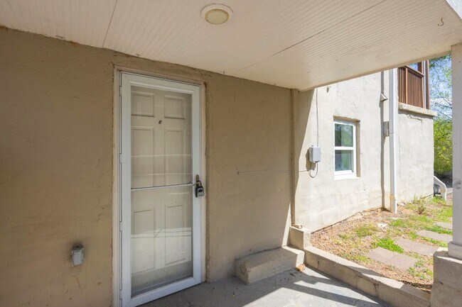 Foto del edificio - 611 S 14th St