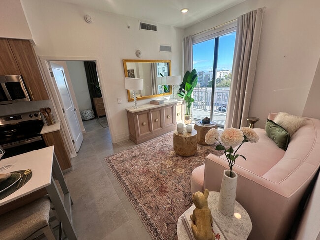 Building Photo - 2029 Monroe St