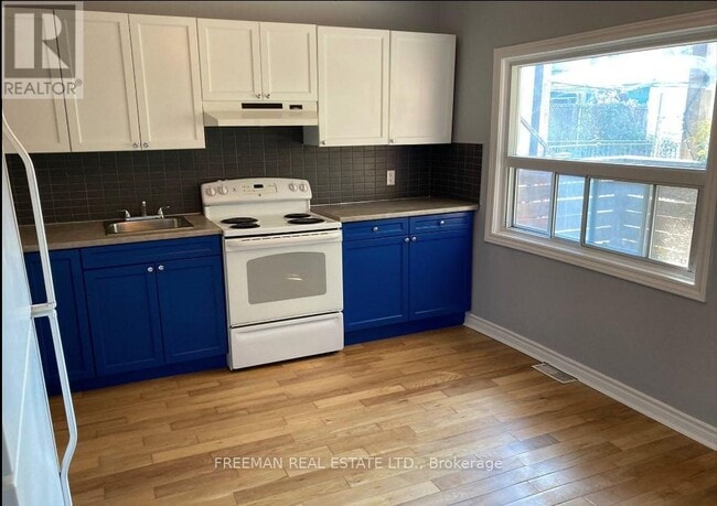 Photo du bâtiment - 985 Dupont St