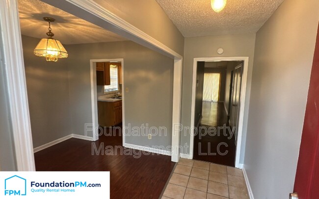 Building Photo - 5272 Scottsdale Ave