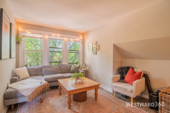 Foto del edificio - 4101 N Bell Ave