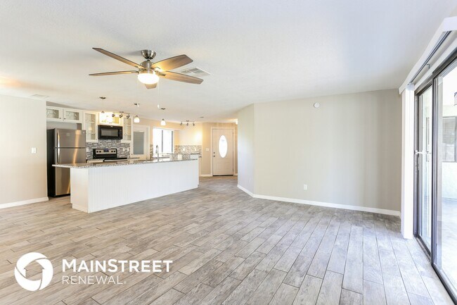 Foto del edificio - 4681 Swallowtail Dr