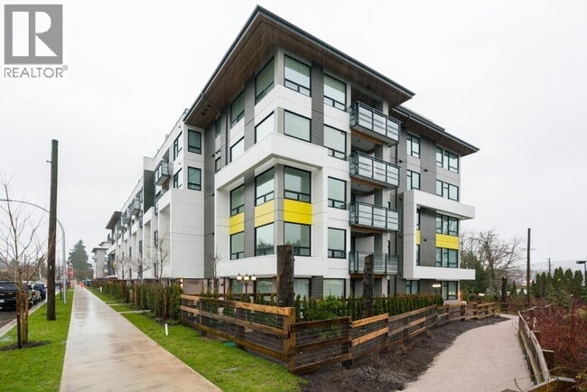 Building Photo - 3038 St George St