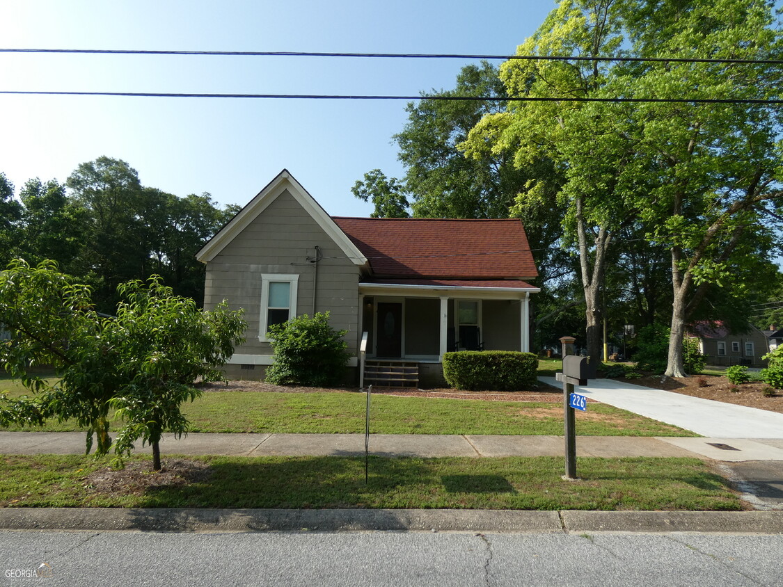 Primary Photo - 226 Bellview St