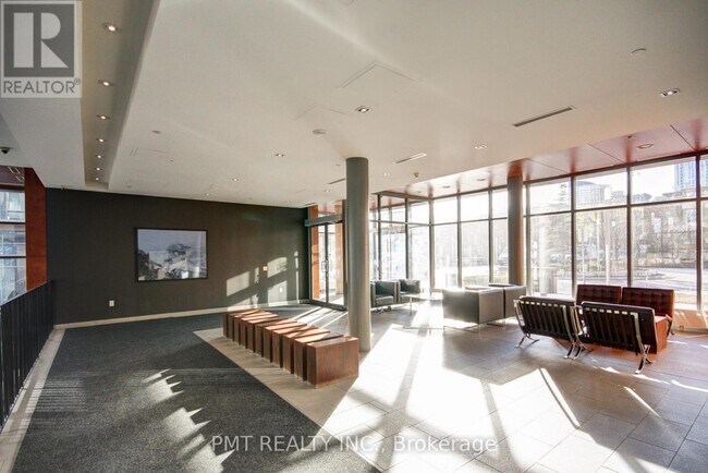 Building Photo - 15 Brunel Ct