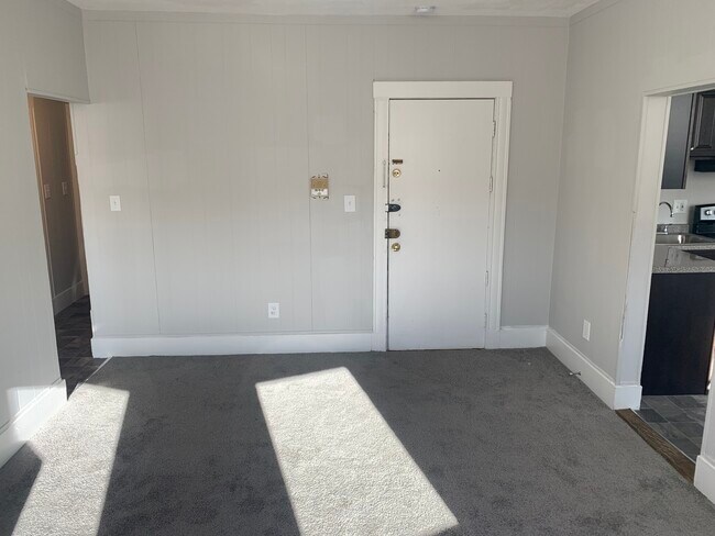 Foto del edificio - 1692 Commonwealth Ave