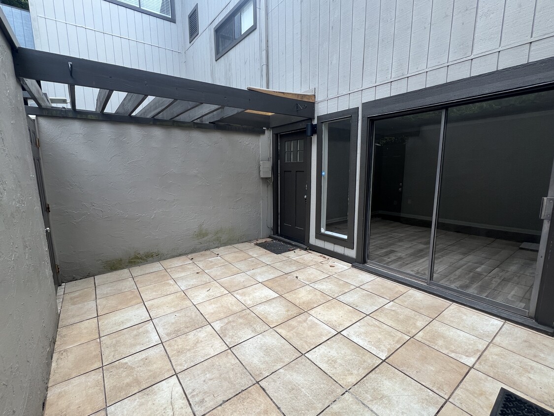 Foto principal - 3350 Altamont Rd