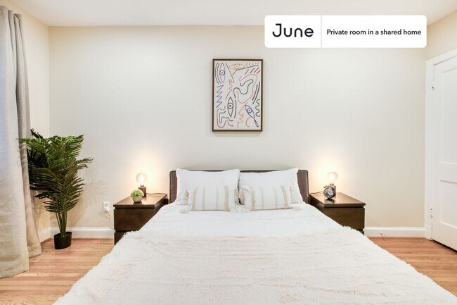 Building Photo - Room in Shared 3 bed/2 bath home in Capitol Hill